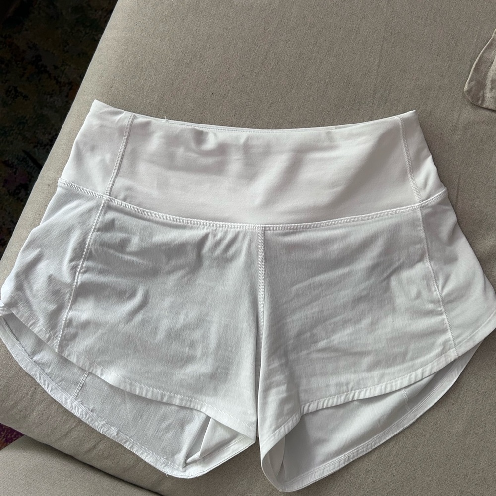 Lululemon white speed up shorts high waisted size 4